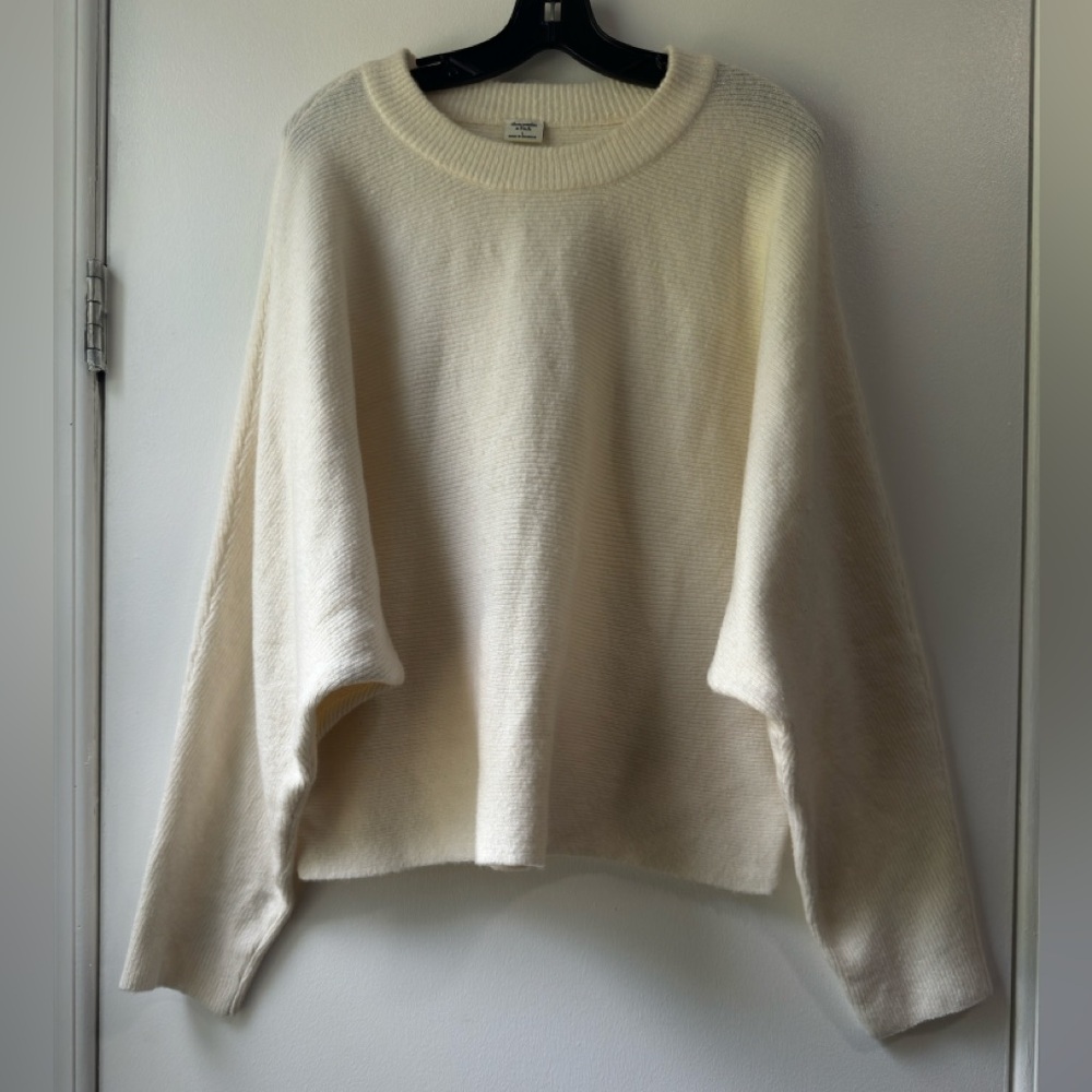 Abercrombie & Fitch Off White Cozy Cream Sweater Sz L